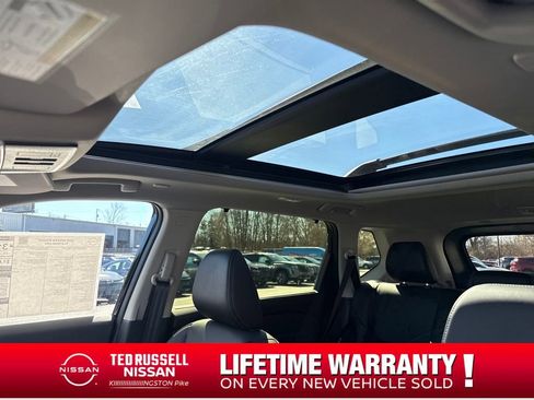 New 2026 Nissan Rogue Platinum image 21