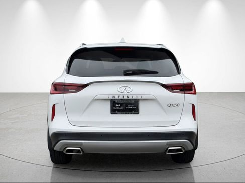 Used 2024 INFINITI QX50 Luxe w/ Cargo Package FWD image 4