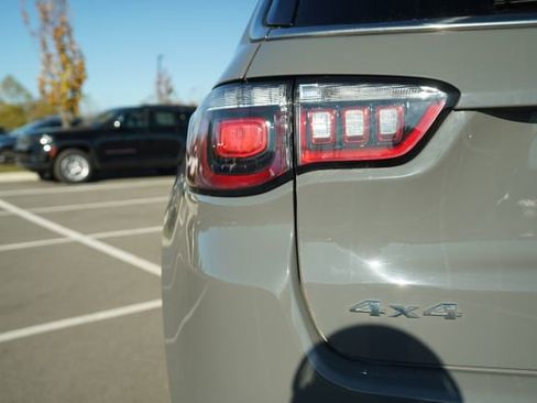 Used 2022 Jeep Compass Limited image 40