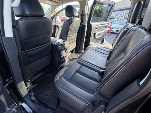 Used 2019 Nissan Titan PRO-4X w/ Pro-4x Convenience Package AWD/4WD image 27