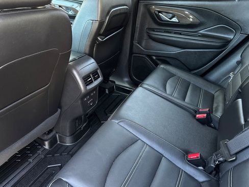 Used 2023 GMC Terrain Denali w/ Denali Premium Package AWD/4WD image 14