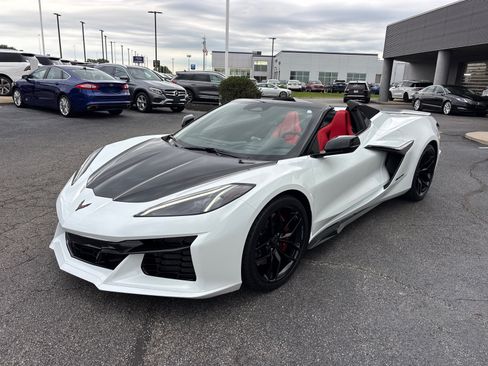 Used 2025 Chevrolet Corvette Z06 RWD image 29