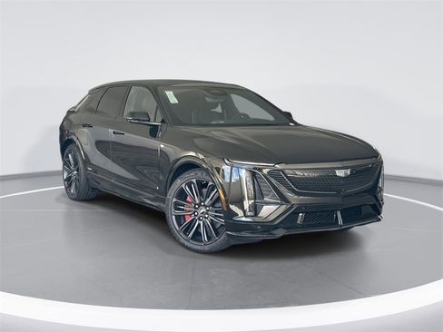 New 2026 Cadillac Lyriq V image 1