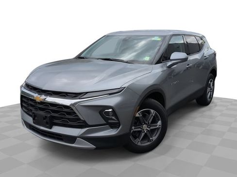 Used 2025 Chevrolet Blazer LT AWD/4WD image 1
