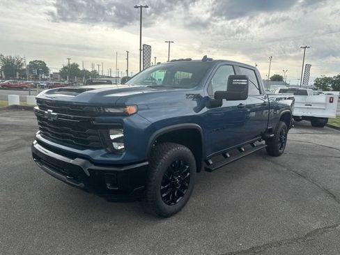 New 2026 Chevrolet Silverado 2500 Custom w/ Custom Value Package AWD/4WD image 7