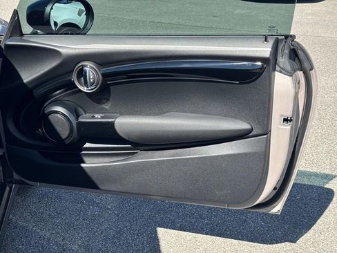 Used 2023 MINI Cooper S w/ Signature Upholstery Package image 30