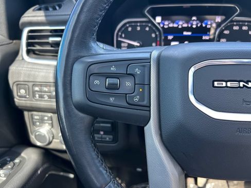 Used 2021 GMC Yukon Denali w/ Denali Premium Package AWD/4WD image 15