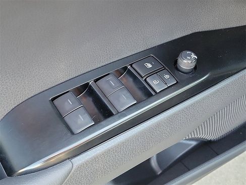 Used 2025 Toyota Camry LE image 15