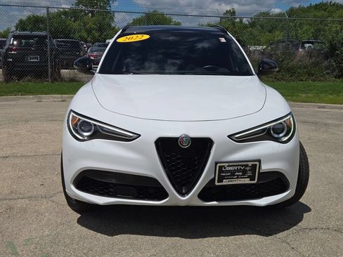 Used 2022 Alfa Romeo Stelvio Veloce AWD/4WD image 4