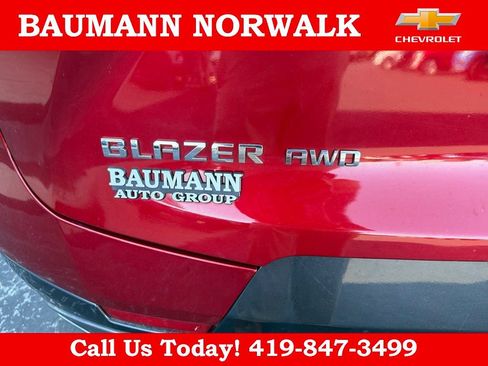 Used 2023 Chevrolet Blazer Premier AWD/4WD image 45