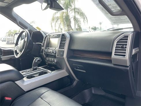 Used 2015 Ford F150 Lariat w/ Equipment Group 502A Luxury image 30