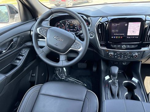 Used 2023 Chevrolet Traverse Premier w/ Redline Edition FWD image 29