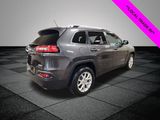 Used 2015 Jeep Cherokee Latitude image 3
