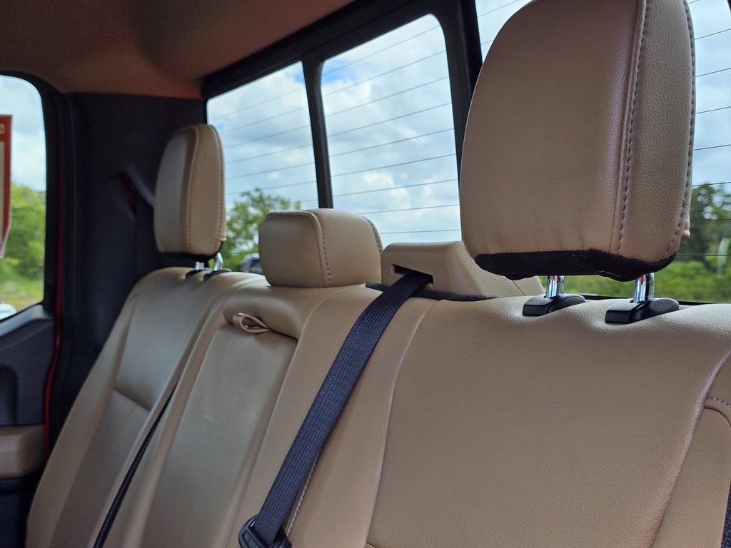 Used 2022 Ford F250 Lariat w/ Tremor Off-Road Package AWD/4WD image 33