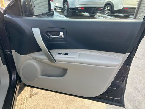 Used 2013 Nissan Rogue SL image 16