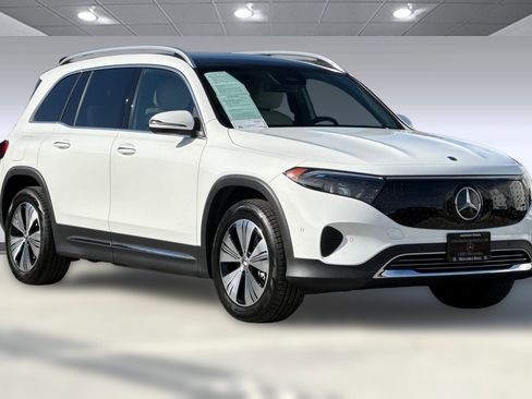 Certified 2024 Mercedes-Benz EQB 300 4MATIC image 7