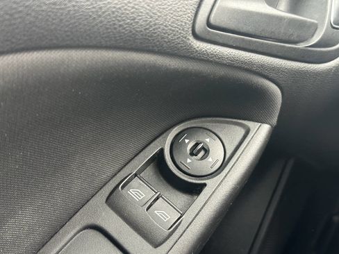 Used 2017 Ford Focus S image 16