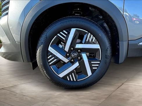 New 2026 Nissan Kicks SV w/ Charging Package FWD image 12