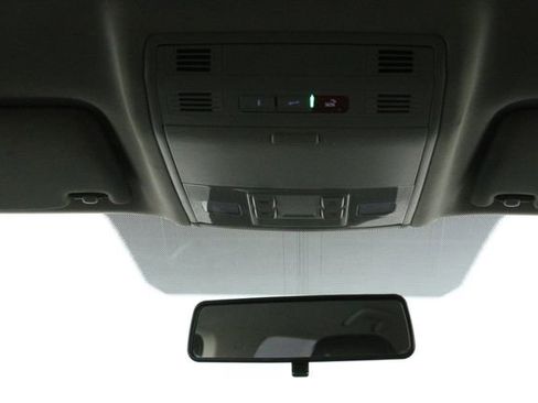 Used 2022 Volkswagen Taos SE image 28