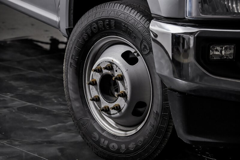 Used 2022 Ford F350 XLT AWD/4WD image 3