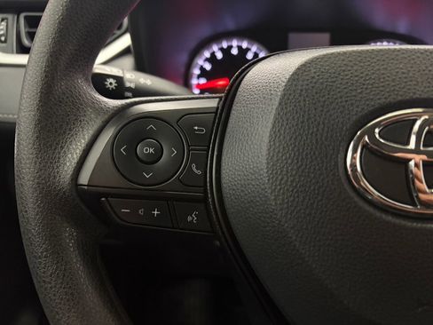 Used 2022 Toyota RAV4 LE AWD/4WD image 20