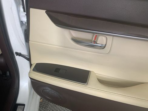 Used 2016 Lexus ES 350 w/ Premium Package w/Wood Trim image 38