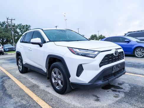Certified 2023 Toyota RAV4 XLE w/ Convenience Package FWD image 6