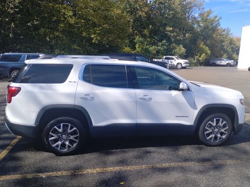 Used 2020 GMC Acadia SLE w/ Driver Convenience Package image 2