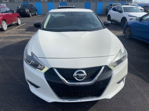 Used 2018 Nissan Maxima 3.5 S image 2