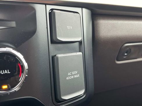 Used 2025 Ford F450 King Ranch w/ Chrome Package image 38