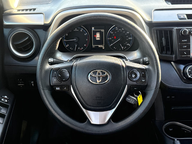 Used 2017 Toyota RAV4 LE FWD image 13