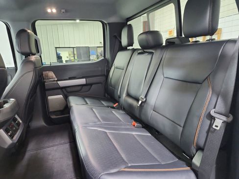 Used 2025 Ford F350 Lariat w/ Lariat Ultimate Package AWD/4WD image 36