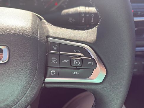 New 2026 Jeep Compass Limited image 24