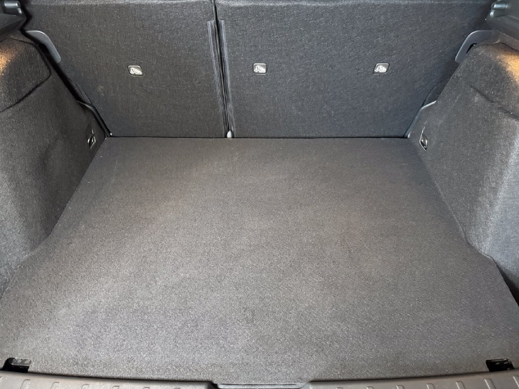 Used 2025 Nissan Kicks SR AWD/4WD image 22