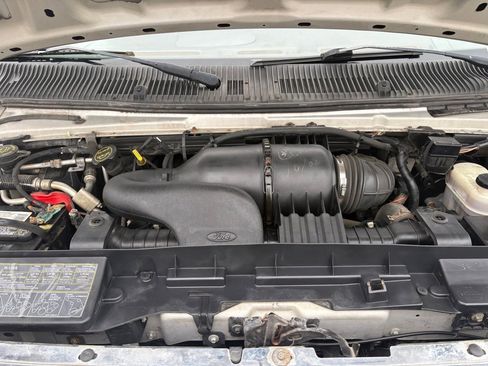 Used 2008 Ford E-350 and Econoline 350 Extended Wagon Super Duty image 5