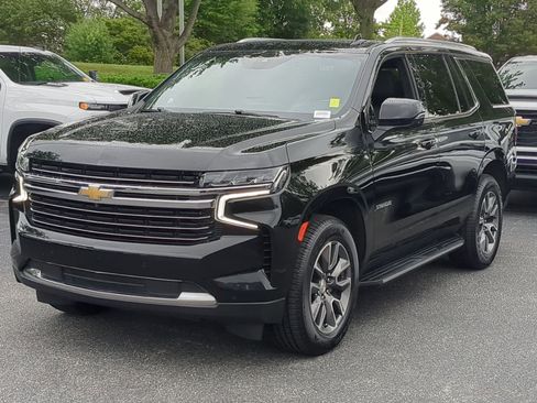 Used 2022 Chevrolet Tahoe LT w/ Luxury Package AWD/4WD image 5