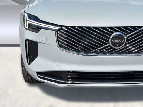 New 2026 Volvo XC90 B6 Ultra w/ Protection Package image 28