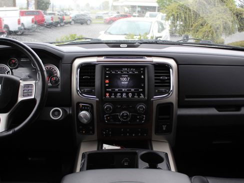 Used 2013 RAM 1500 Laramie w/ Convenience Group AWD/4WD image 22