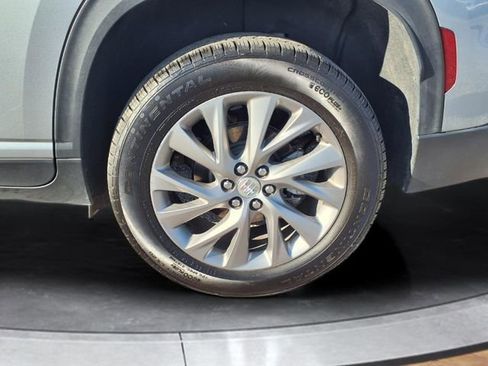 Certified 2025 Buick Enclave Preferred image 23