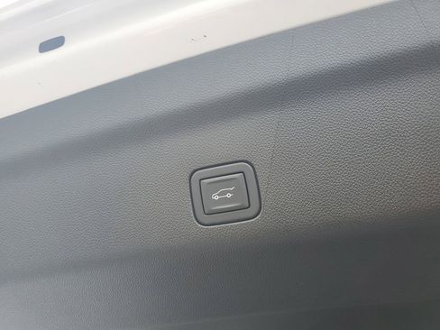 Certified 2024 Cadillac Escalade V w/ LPO, ONYX Package image 25