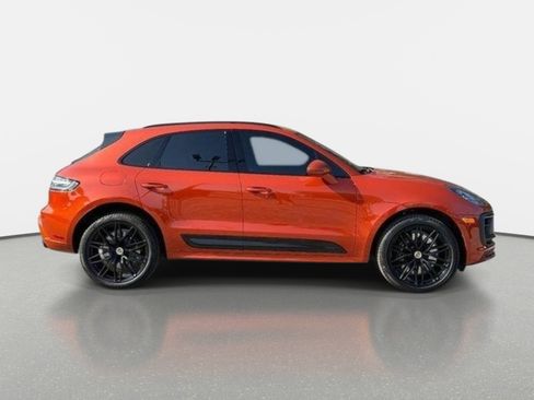 Used 2022 Porsche Macan GTS w/ Sport Chrono Package AWD/4WD image 2