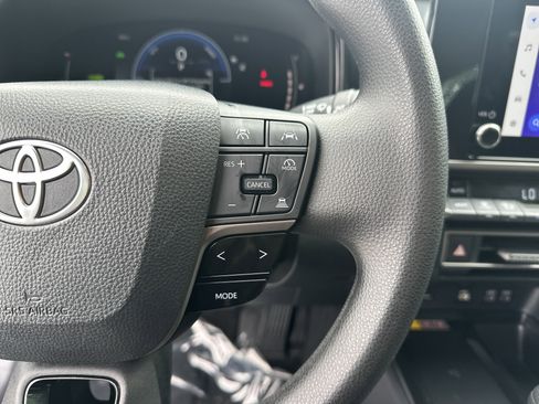 Certified 2025 Toyota Camry LE FWD image 20
