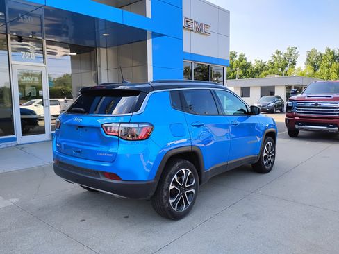 Used 2023 Jeep Compass Limited AWD/4WD image 7