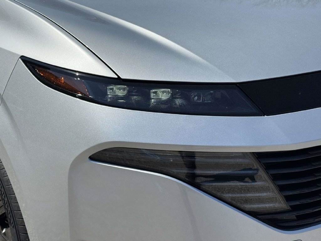 Certified 2025 Nissan Murano SV AWD/4WD image 10