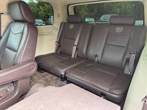Used 2013 Cadillac Escalade Platinum image 14