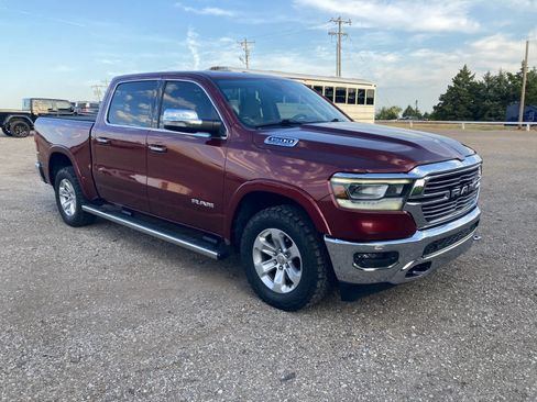 Used 2021 RAM 1500 Laramie AWD/4WD image 9