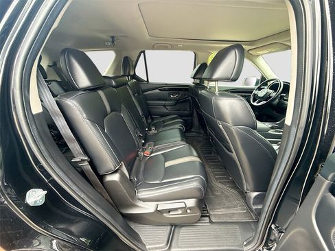 Used 2024 Honda Pilot Touring image 30