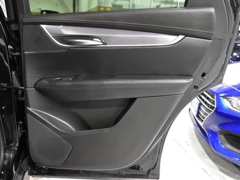 Used 2017 Cadillac XT5 Luxury w/ Driver Awareness Package image 45