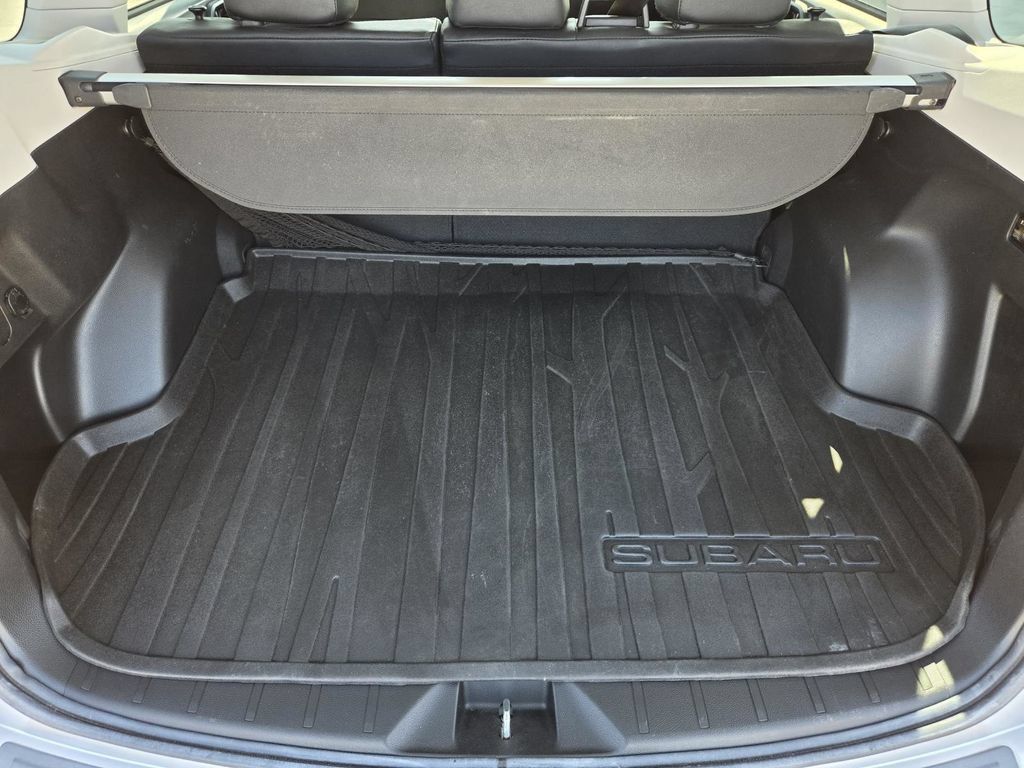 Used 2017 Subaru Forester 2.5i Limited AWD/4WD image 11