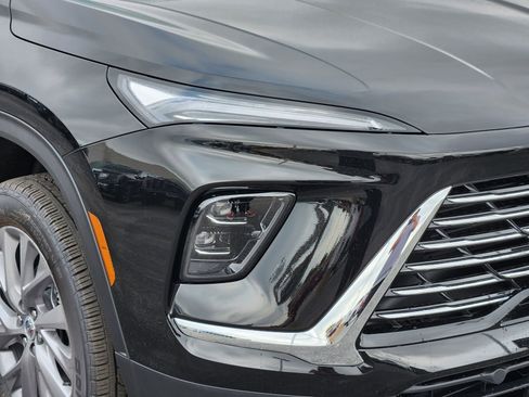 New 2026 Buick Enclave Preferred w/ Power Package image 9